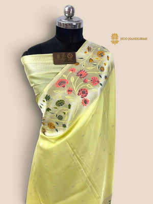 Pastel Lime Matka Tussar Silk Banarasi Saree - All Over Motifs & Paithani