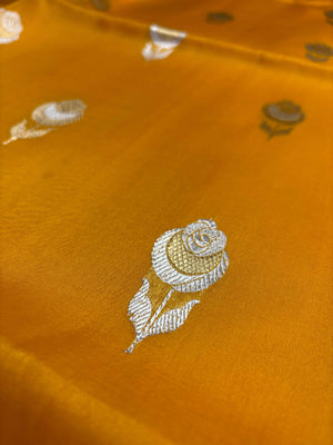 Gold Pure Kora Silk Handloom Banarasi Saree - All Over Kadhua Motifs