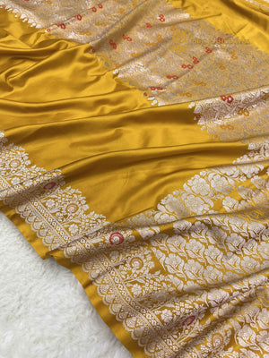 Gold Premium Mashru katan Silk Banarasi Saree - All Over Meenakari Skirt