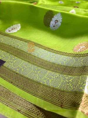 Green Pure Kora Silk Handloom Banarasi Saree - All Over Kadhua Motifs