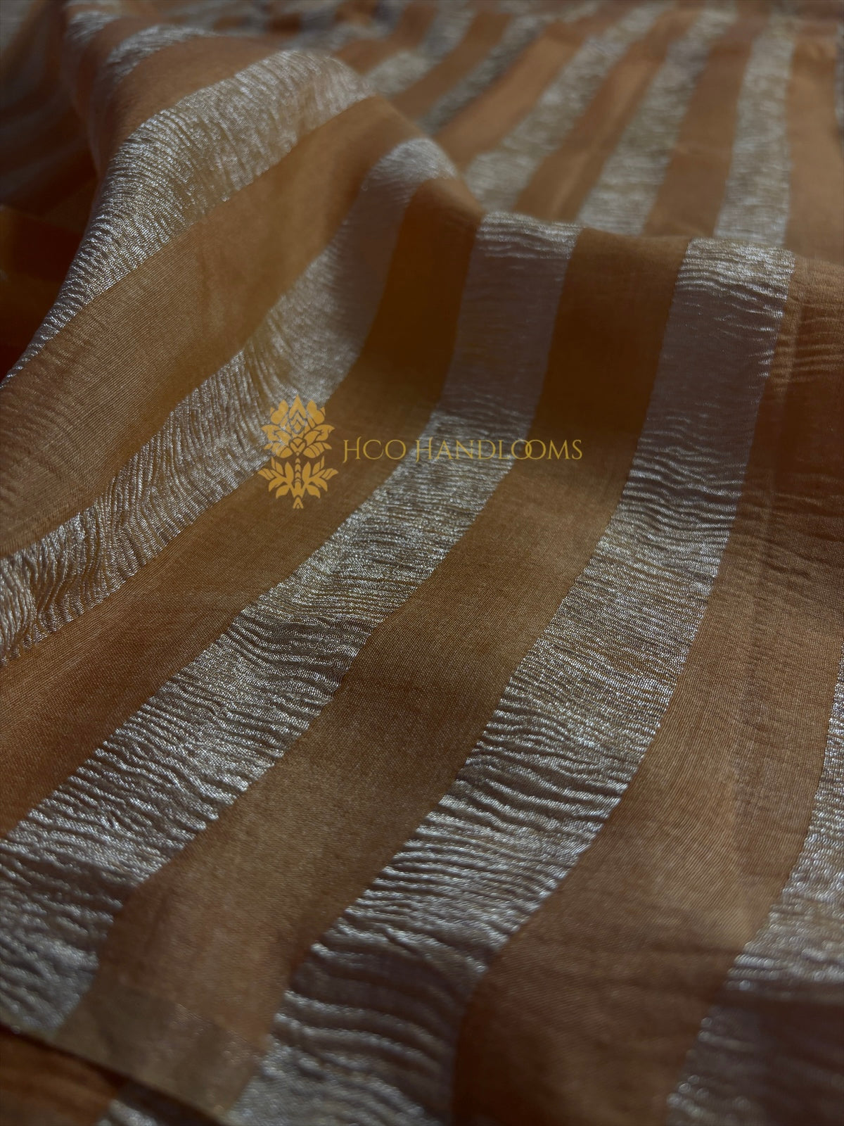 Pure Moonga Crush Tissue Silk Handloom Banarasi Saree
