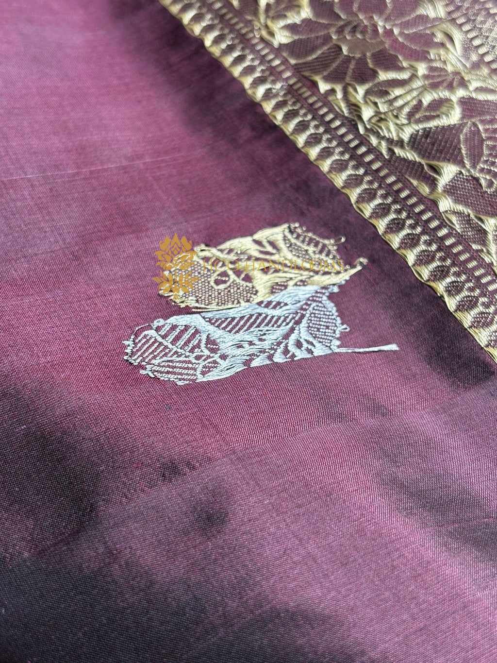 Wine Pure Katan Silk Handloom Banarasi Saree - All Over Kadhua Motifs