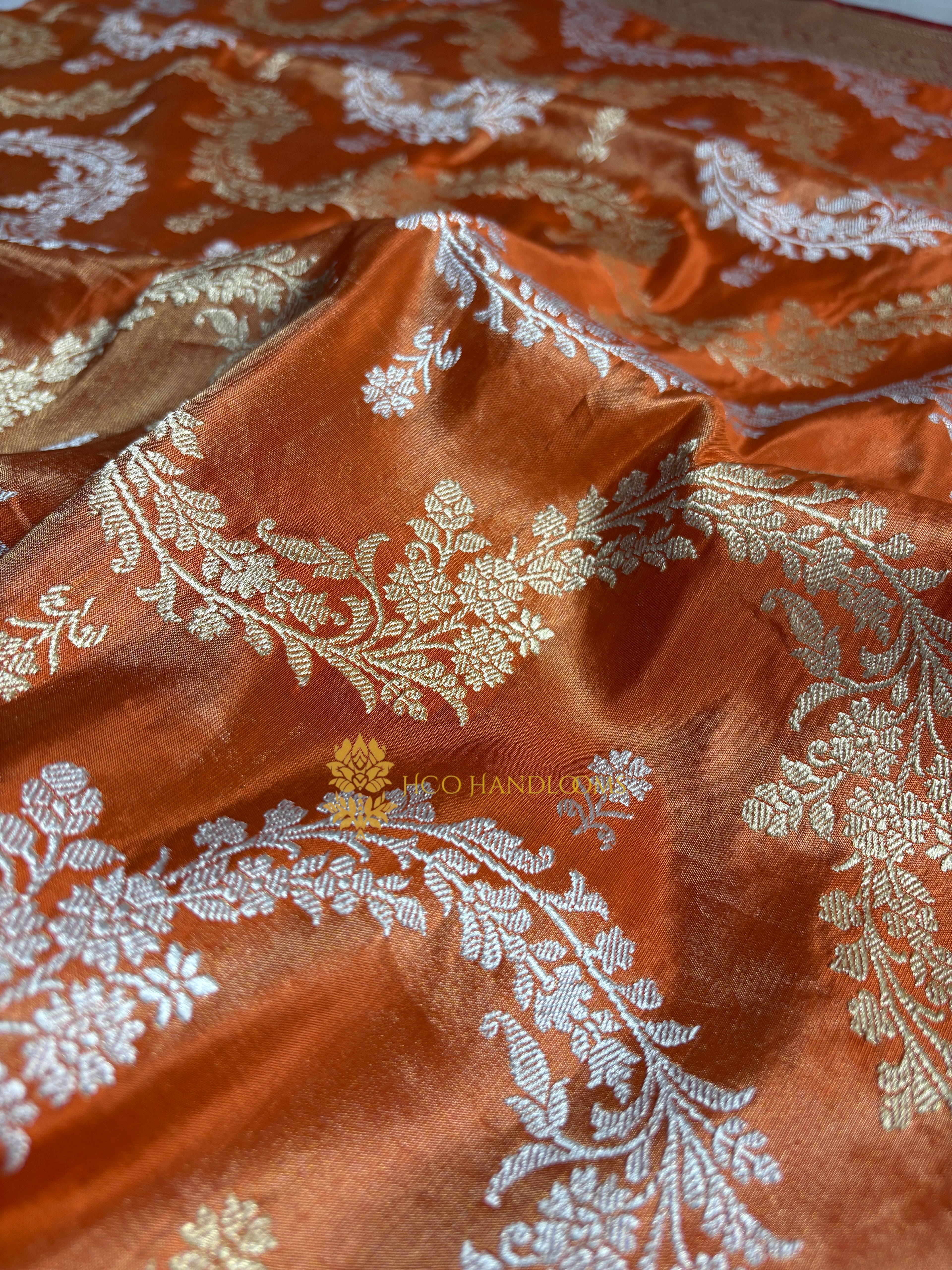 Pure Tissue Sik Handloom Banarasi Saree - All Over Lahariya Pattern