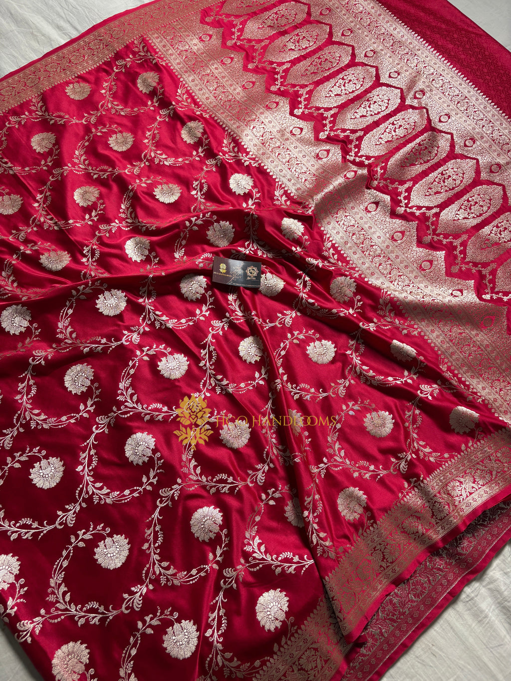 Cherry Premium Mashru Katan Silk Floral Jangla Banarasi Saree