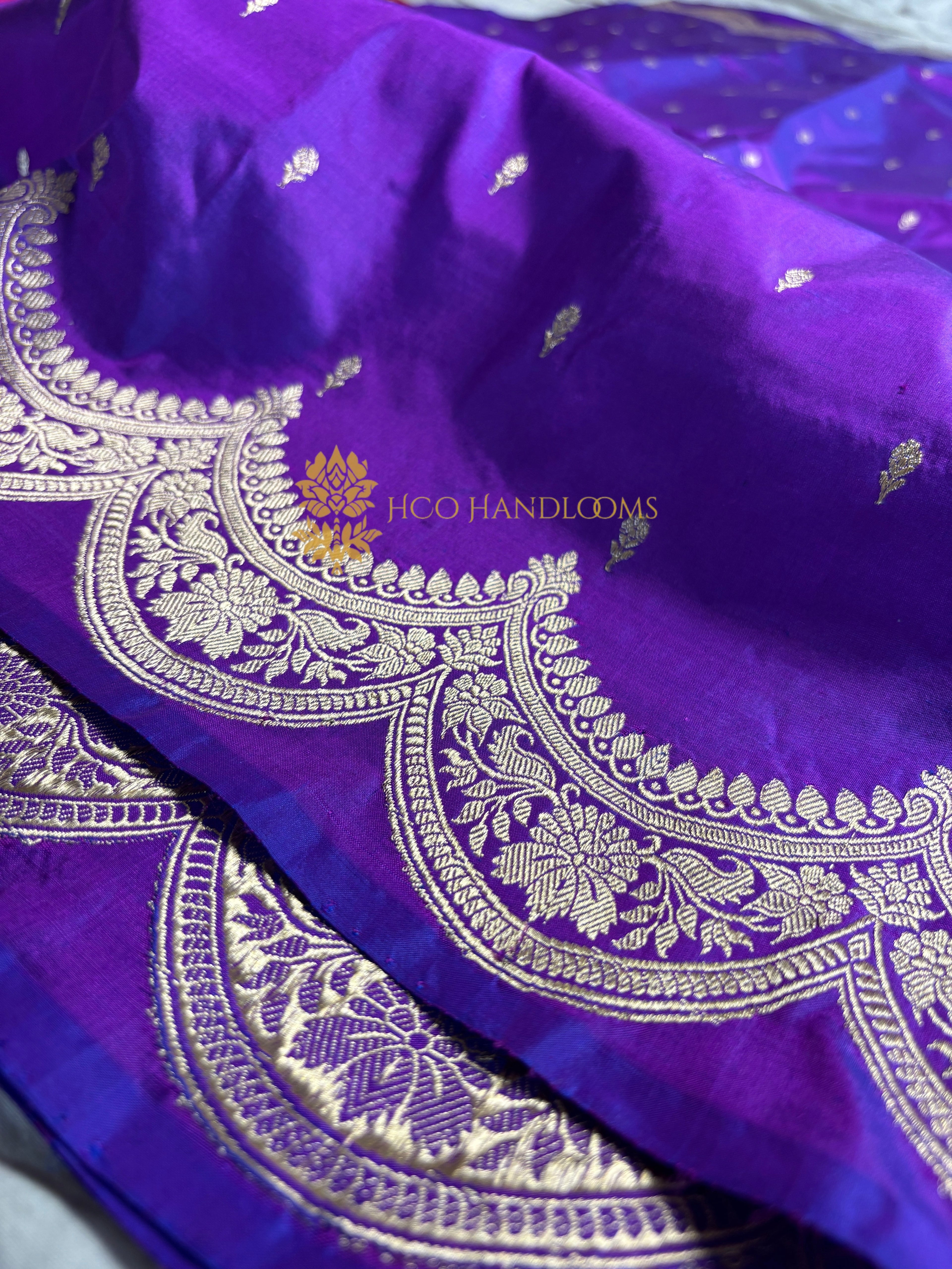 Purple Pure Katan Silk Handloom Banarasi Saree - All Over Kadhua Motifs