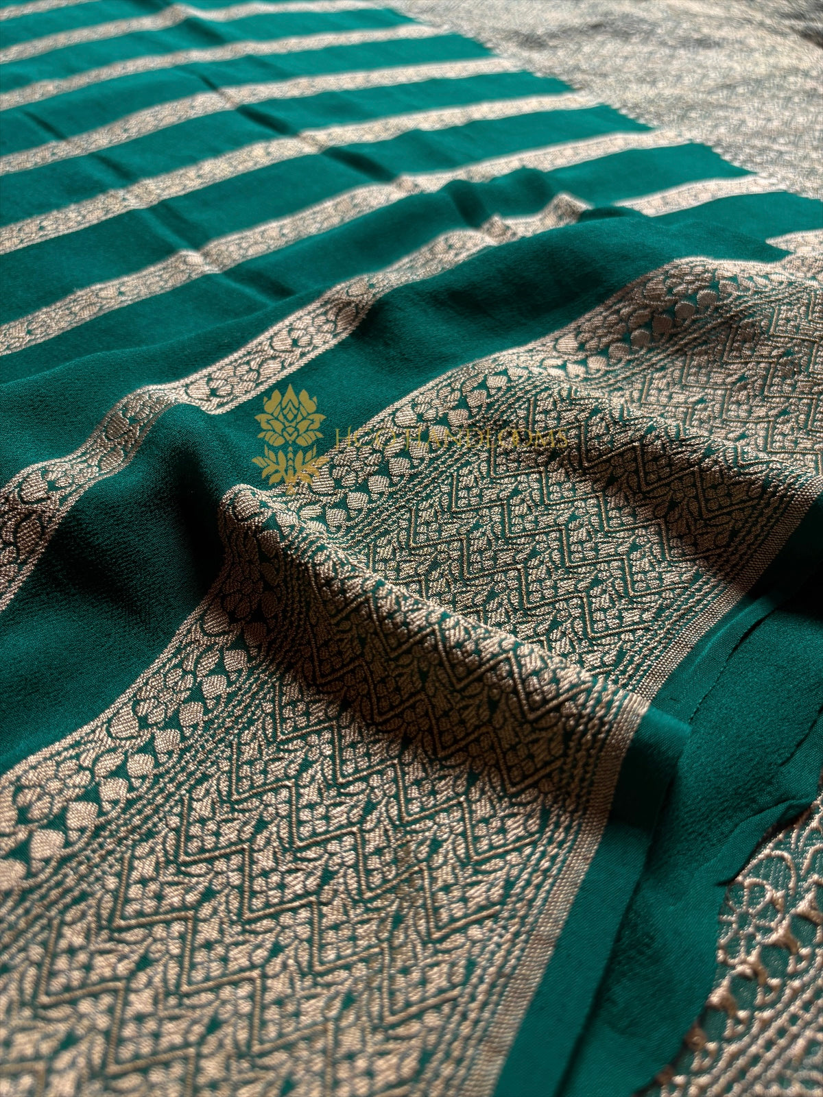 Emerald Green Pure Khaddi Georgette Silk Handloom Banarasi Saree - Water Zari