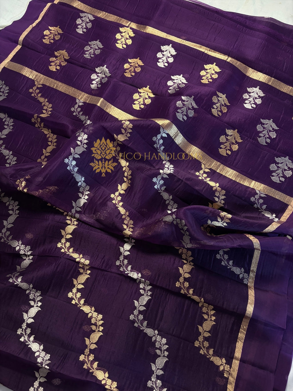 Pure Kora Silk Handloom Banarasi Saree - All-Over Kadhua Lahariya