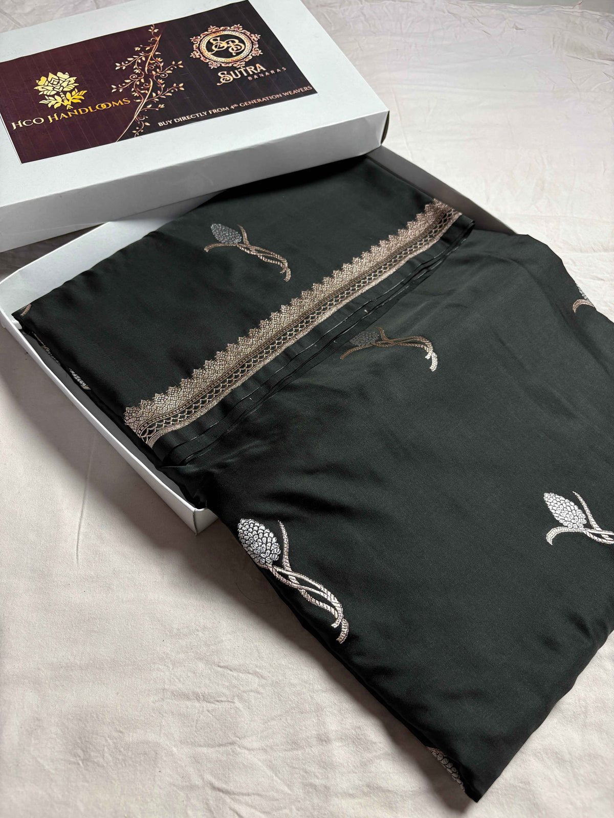 Premium Mashru Katan Silk Floral Motifs Banarasi Saree