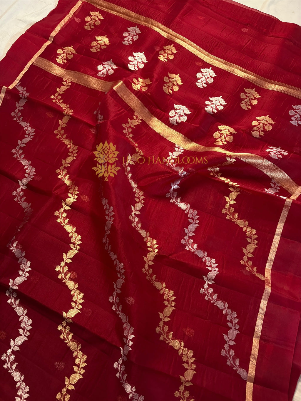 Pure Kora Silk Handloom Banarasi Saree - All Over Kadhua Lahariya