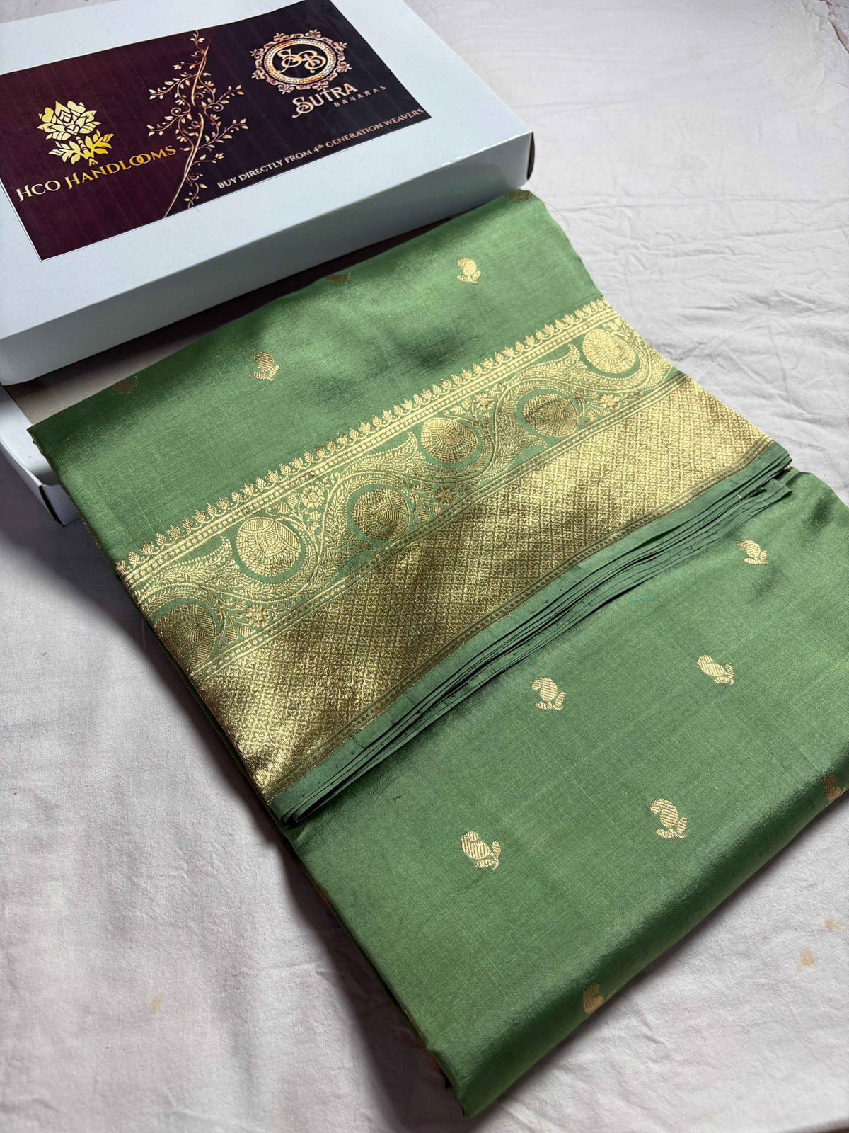 Light Green Pure Mango Katan Silk Handloom Banarasi Saree - All Over Kadhua Motifs