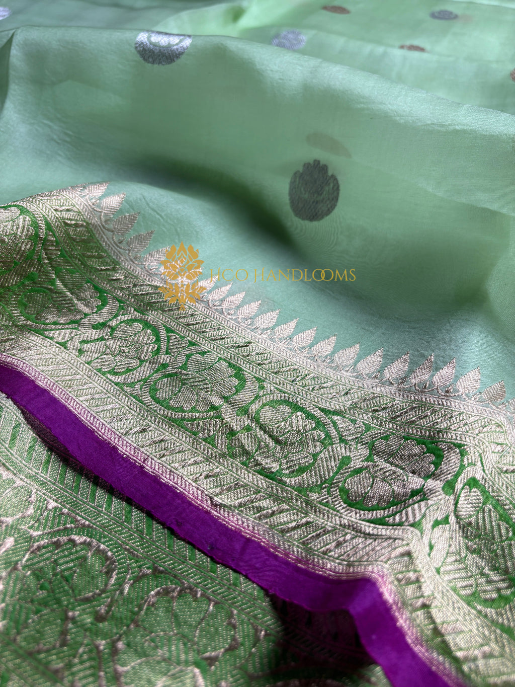 Pista Pure Kora Silk Handloom Banarasi Saree - All Over Kadhua Motifs