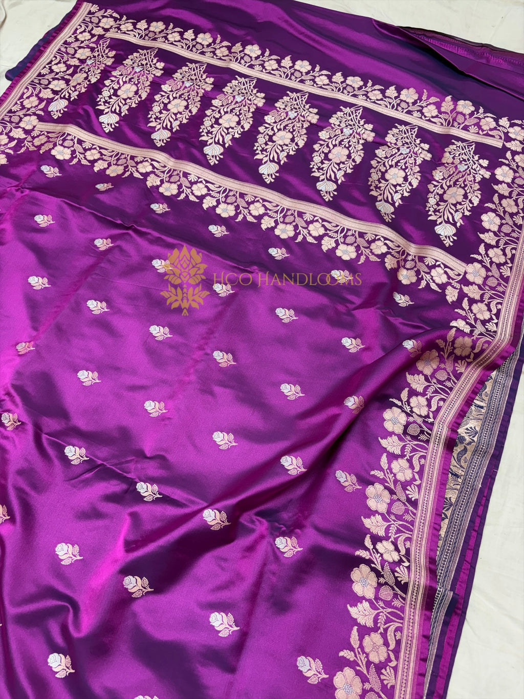 Premium Mashru Katan Silk Floral Motifs Banarasi Saree