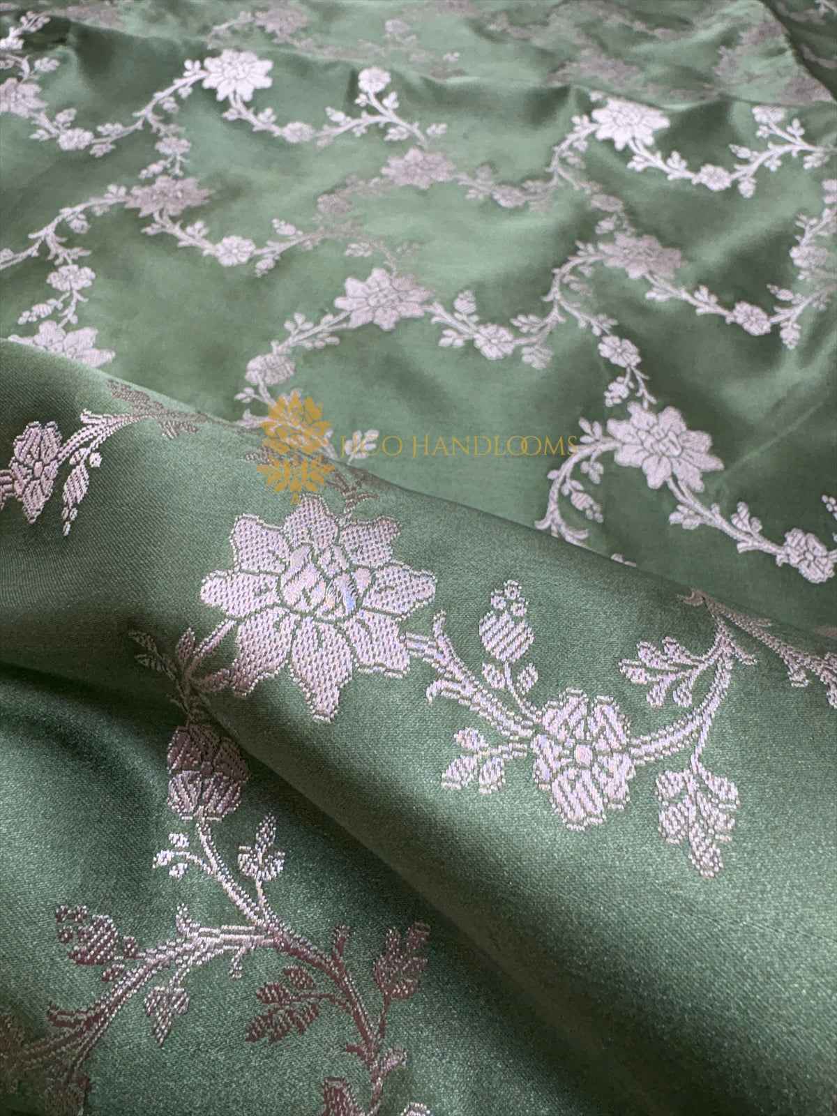 Premium Mashru Katan Silk Jangla Banarasi Saree