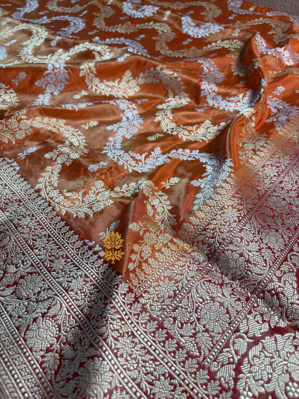 Pure Tissue Sik Handloom Banarasi Saree - All Over Lahariya Pattern