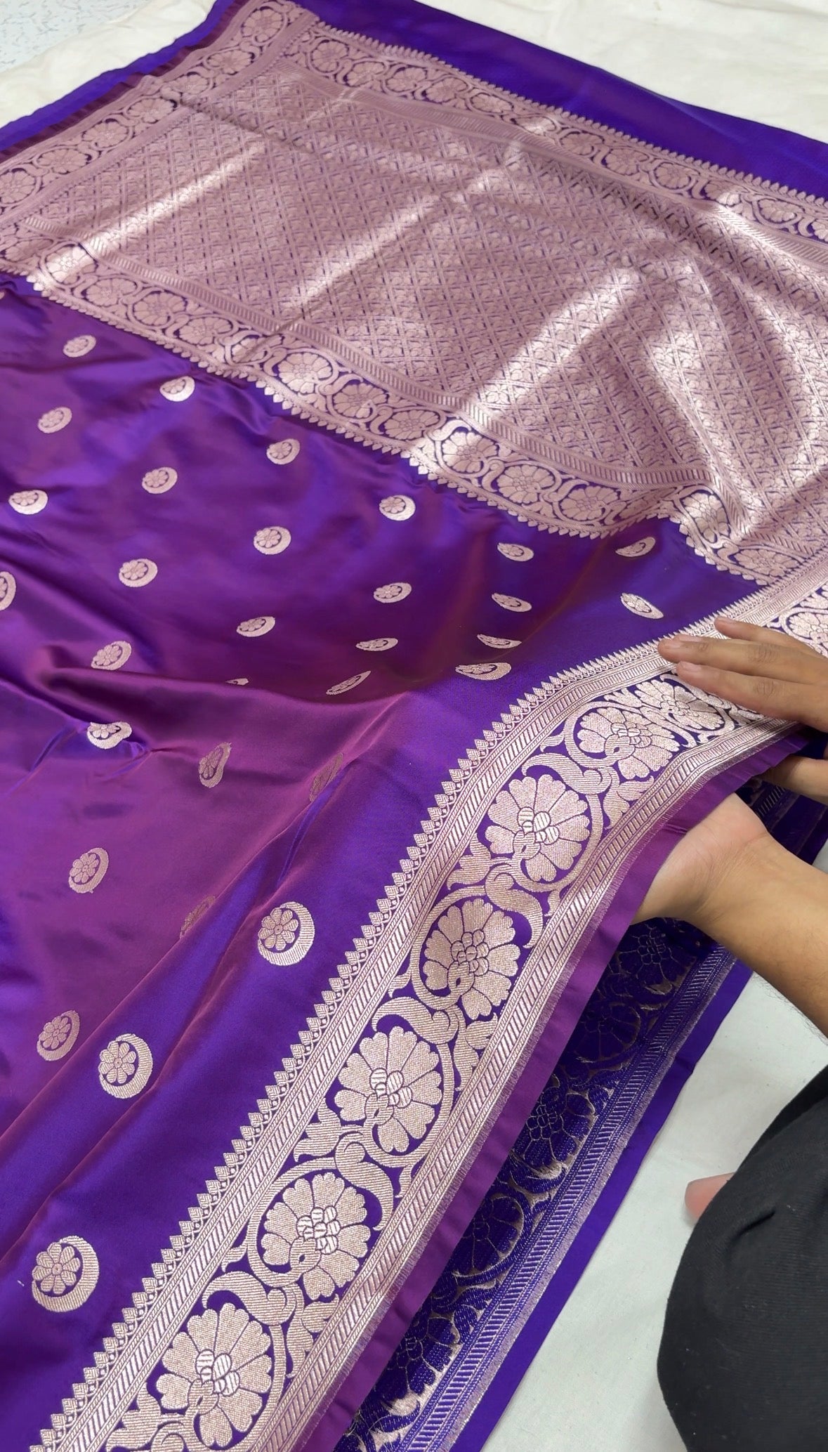 Purple Premium Mashru Katan Silk Banarasi Saree - All Over Chand Tara Design