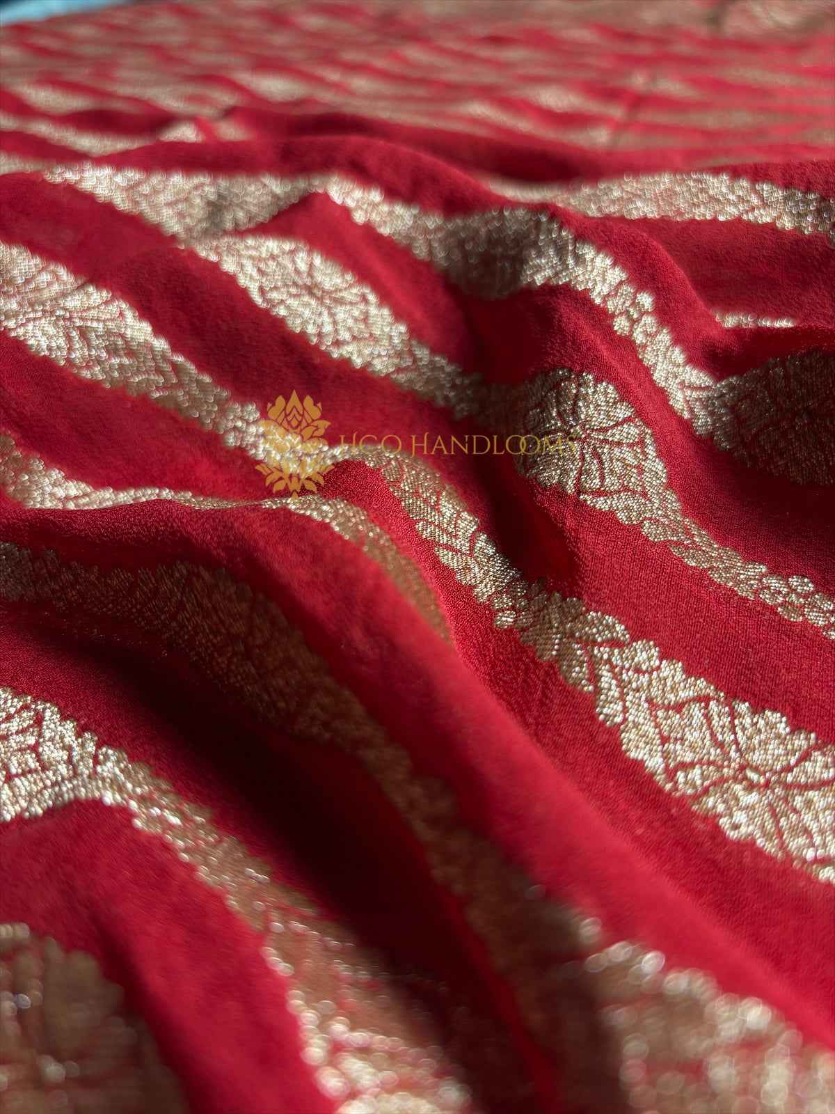 Red Pure Khaddi Georgette Silk Handloom Banarasi Saree - Antique Zari