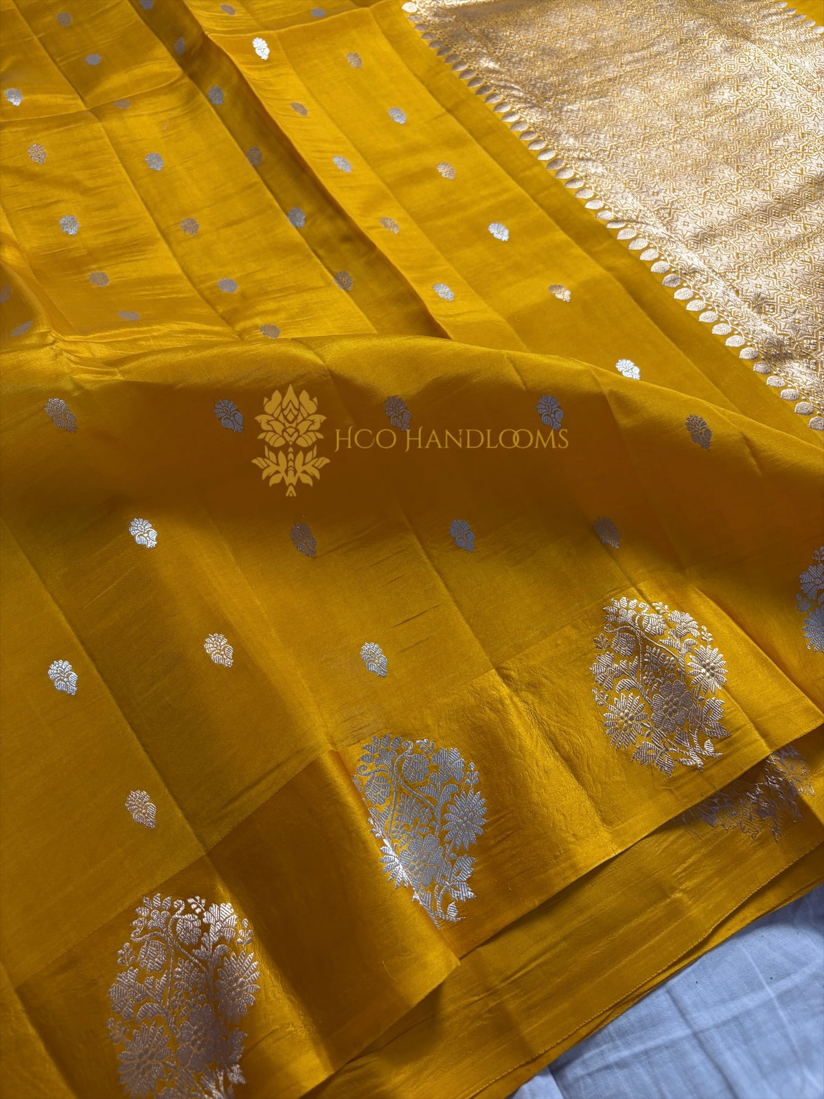 Pure Raw Mango Silk Handloom Banarasi Saree - All Over Kadhua Motifs