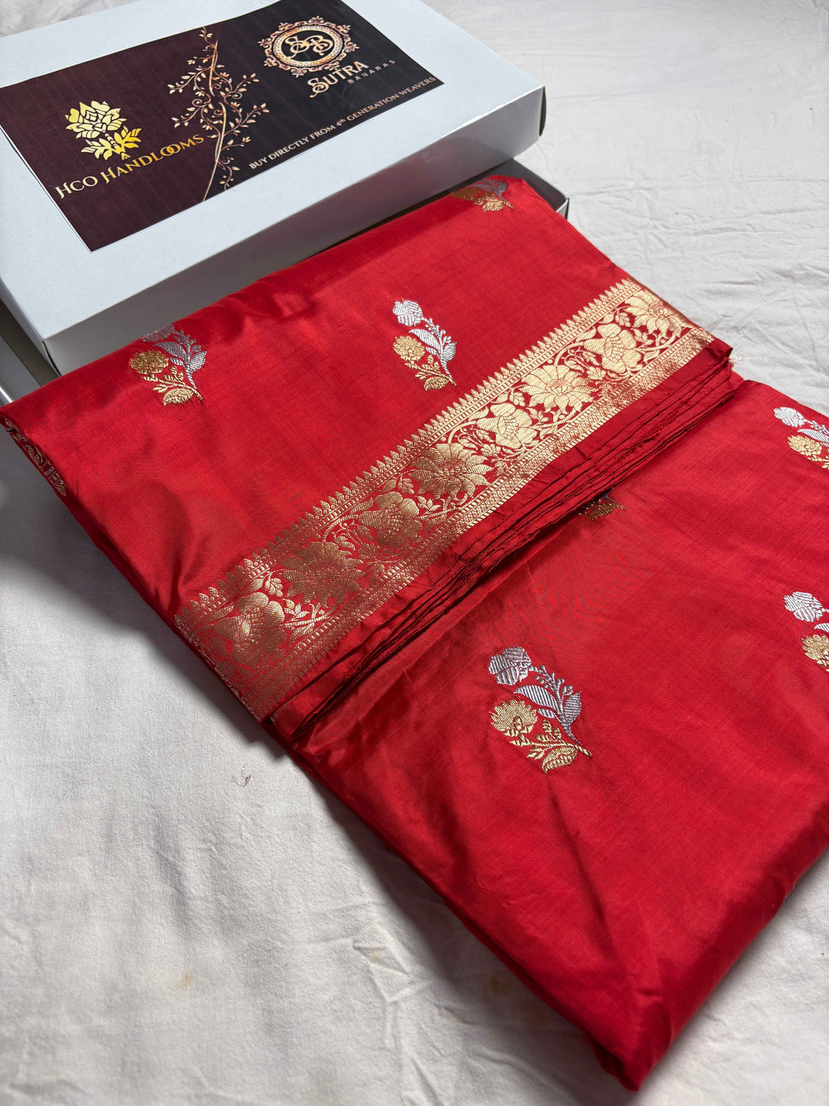 Red Pure Katan Silk Handloom Banarasi Saree - All Over Kadhua Motifs