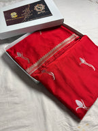 Premium Mashru Katan Silk Floral Motifs Banarasi Saree