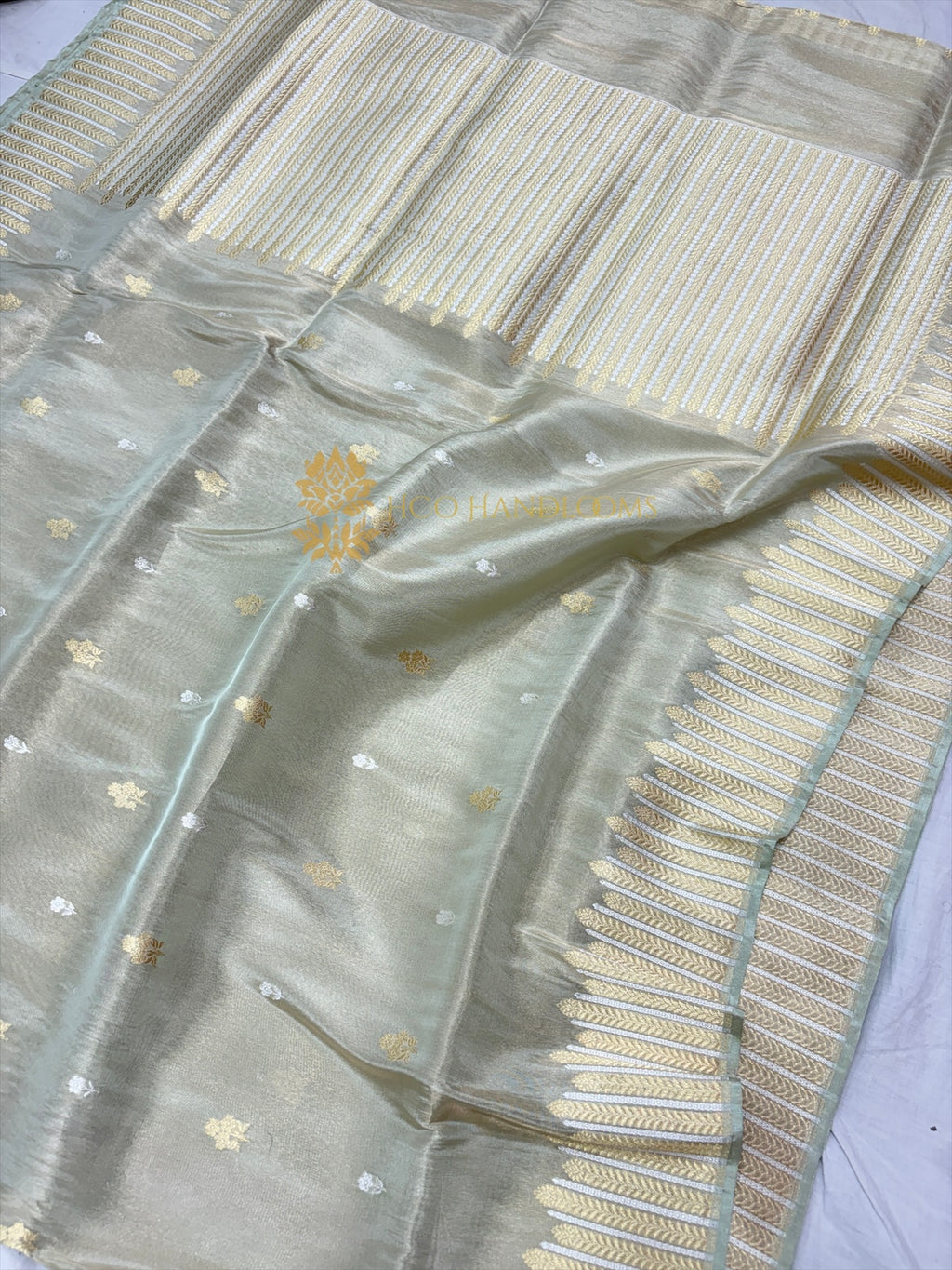 Pure Tissue Silk Handloom Banarasi Saree - All Over Kadhua Motifs
