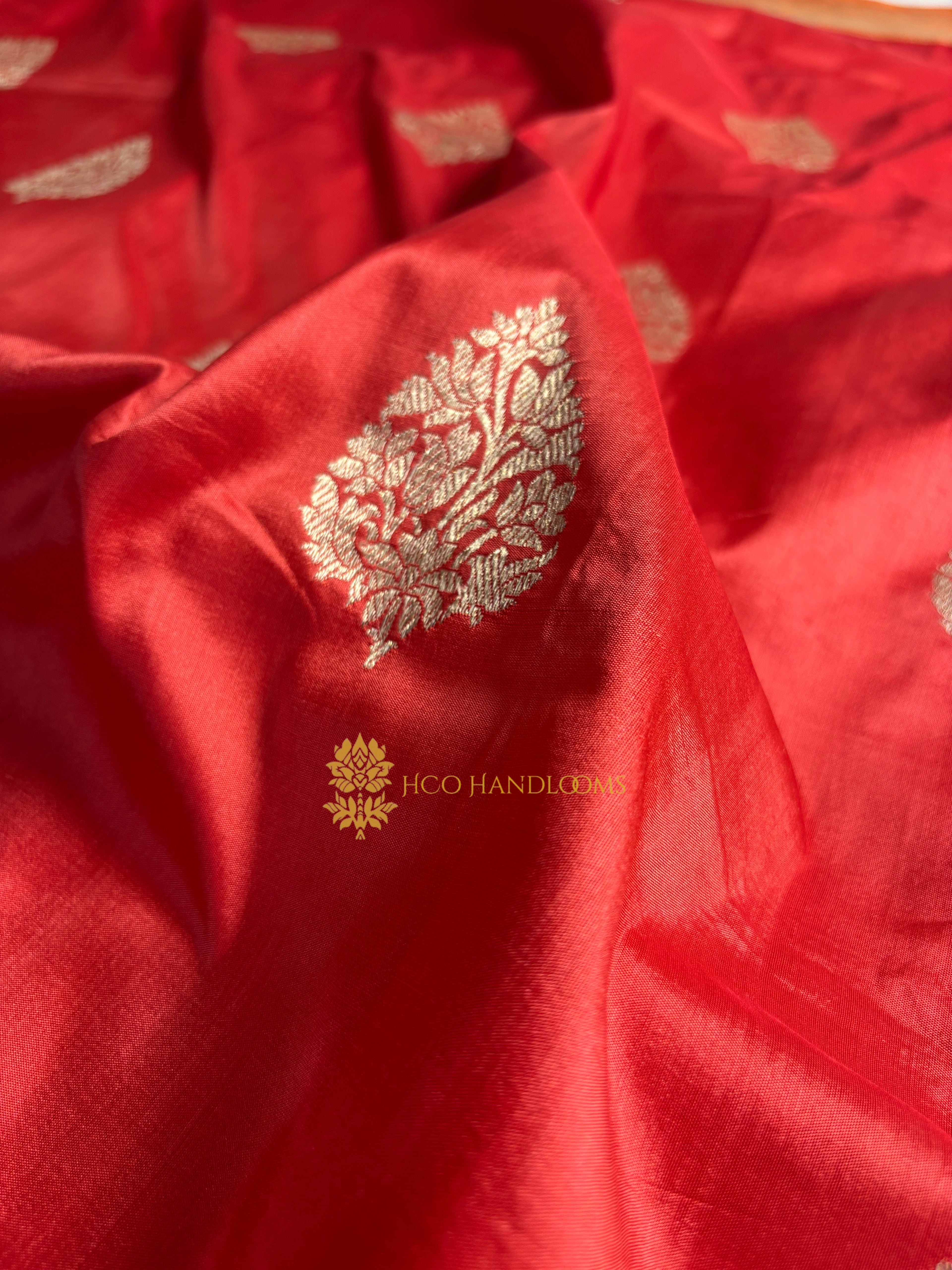 Pure Katan Silk Handloom Banarasi Saree - All Over Kadhua Meenakari Motifs