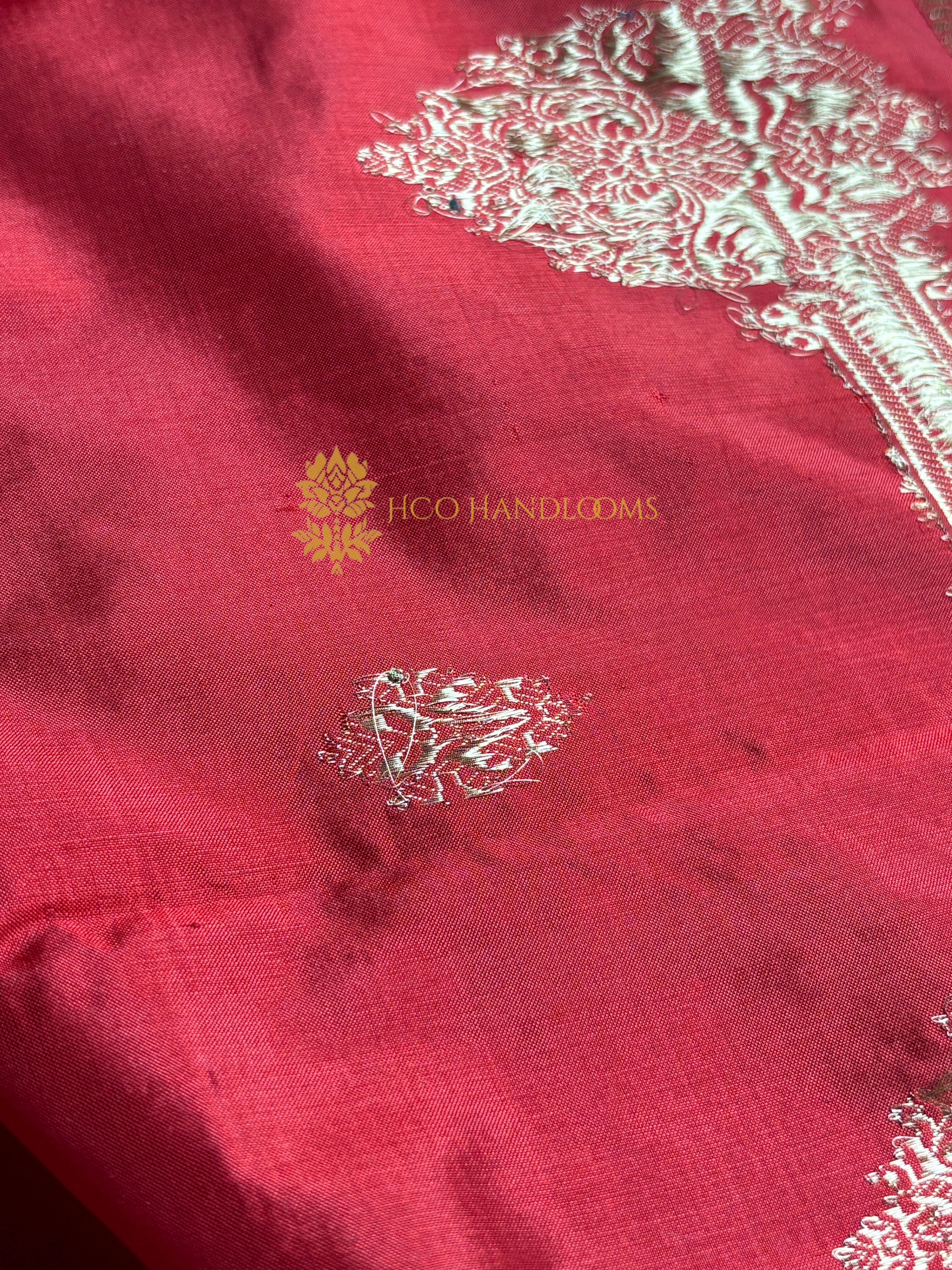 Red Pure Katan Silk Handloom Banarasi Saree - All Over Kadhua Motifs