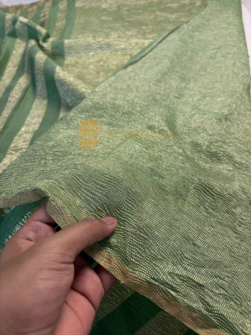 Pure Moonga Crush Tissue Silk Handloom Banarasi Saree