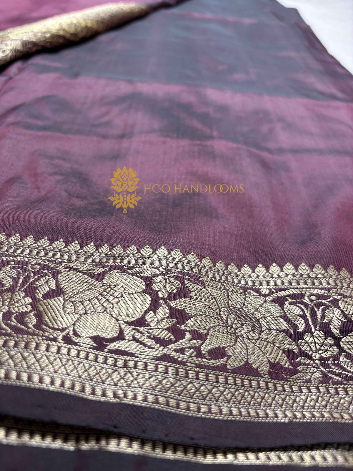 Wine Pure Katan Silk Handloom Banarasi Saree - All Over Kadhua Motifs
