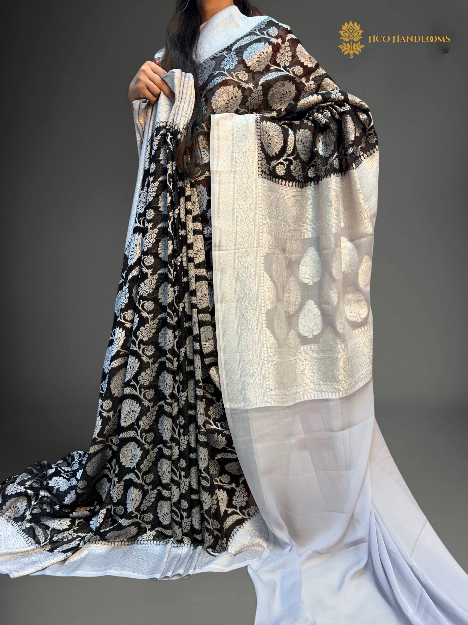 Pure Khaddi Georgette Silk Handloom Banarasi Saree With Black & Silver Contrast
