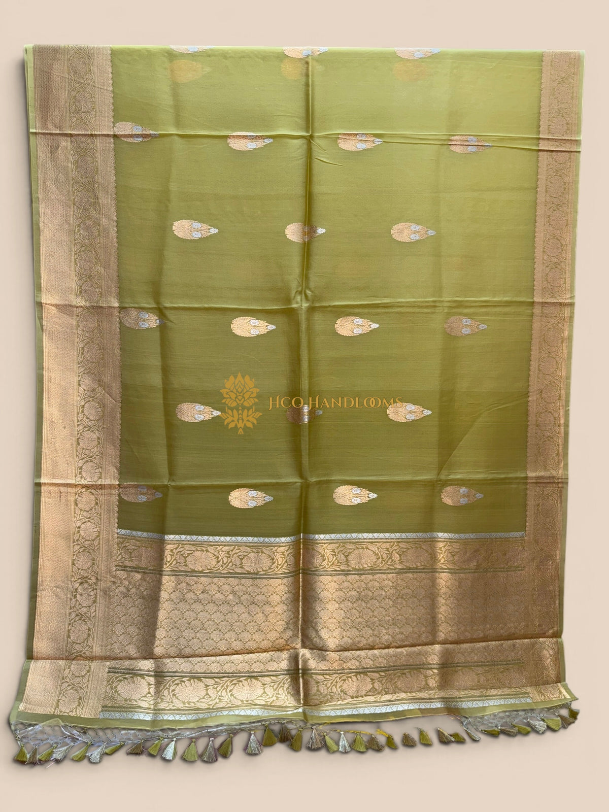 Pure Kora Silk Handloom Banarasi Saree - Meenakari Kadhua Motifs