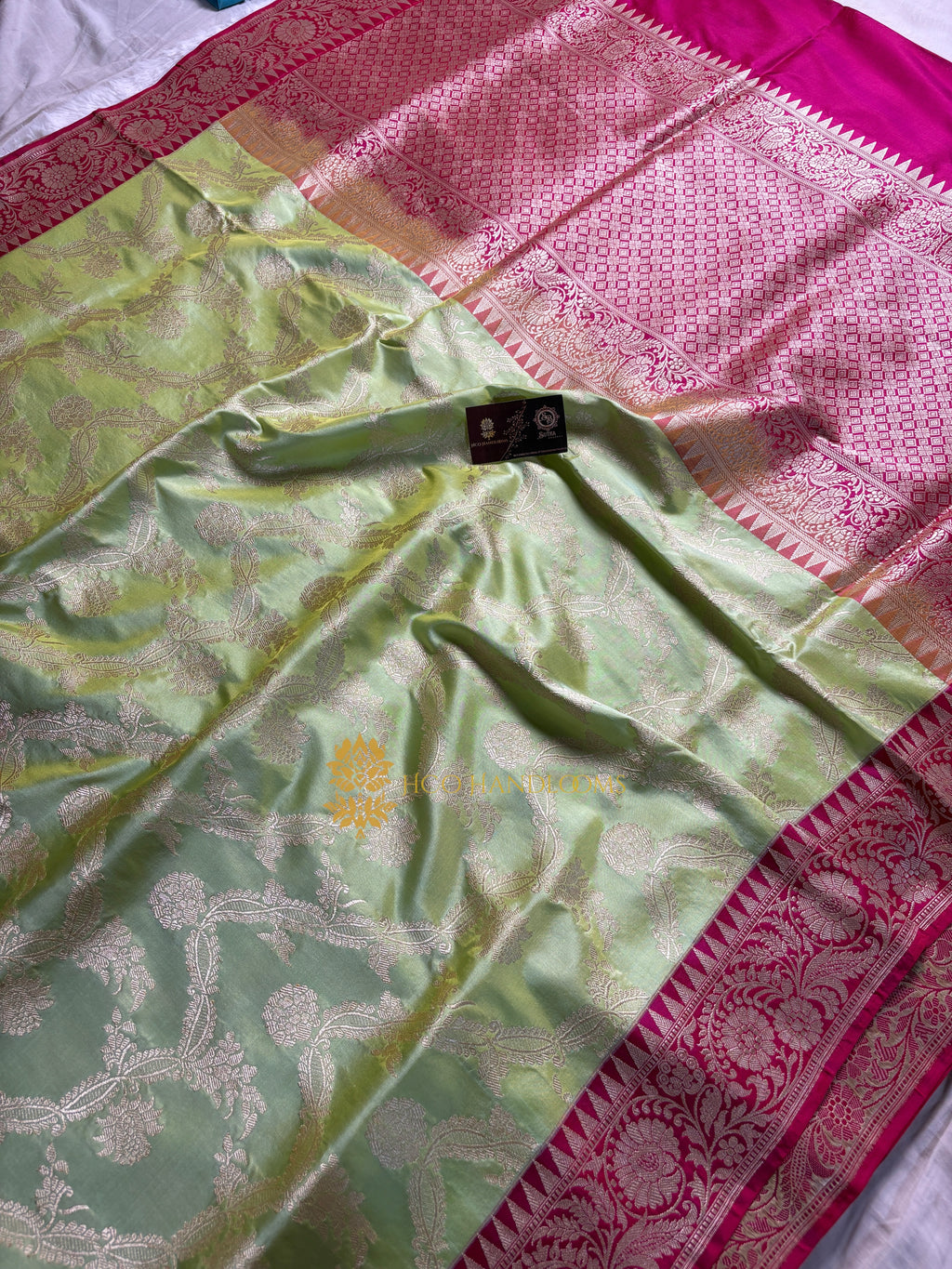 Pure Katan Silk Handloom Banarasi Saree - All Over Kadhua Jangla