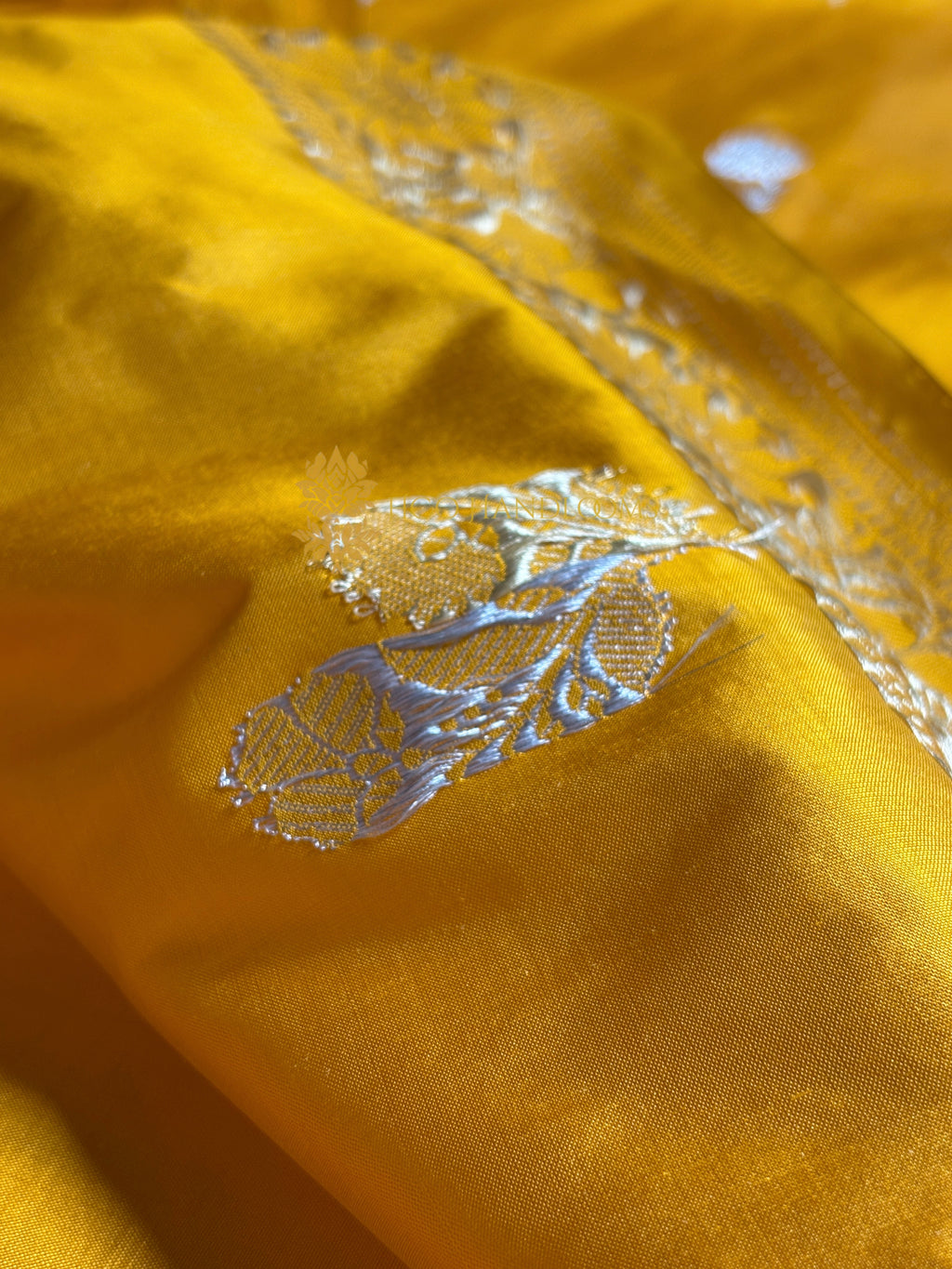 Mustard Pure Katan Silk Handloom Banarasi Saree - All Over Kadhua Motifs