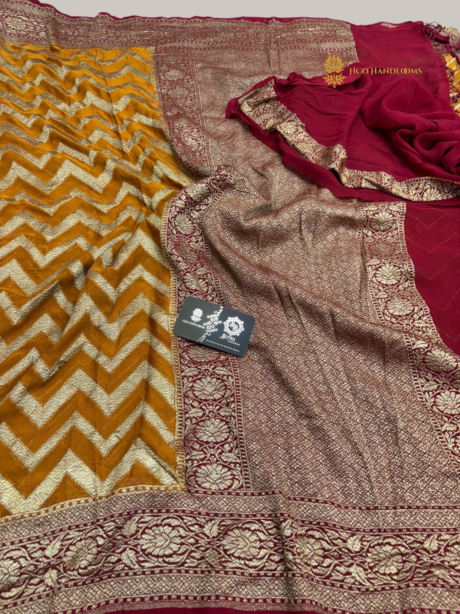 Contrast Pure Khaddi Georgette Silk handloom Banarasi Saree - Water Zari