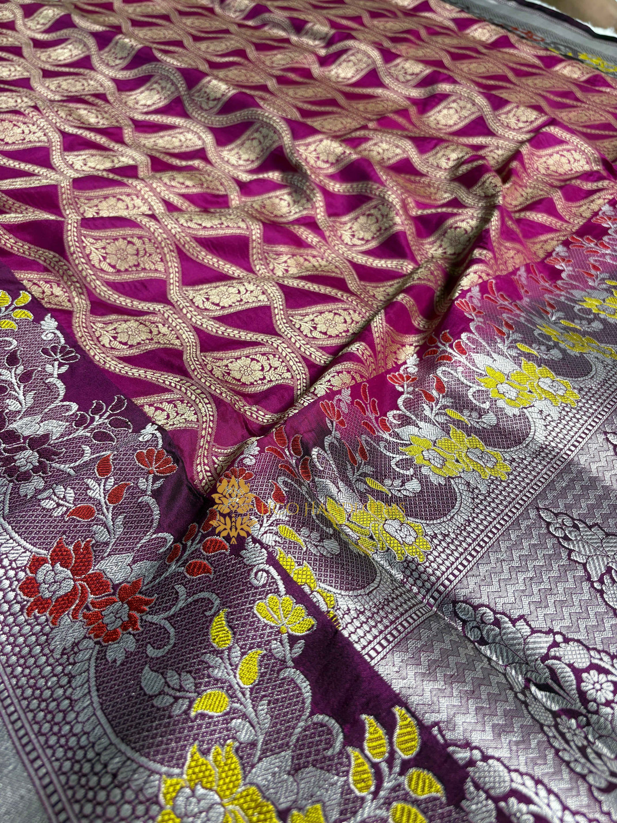 Pure Katan Silk Handloom Banarasi Saree - All Over Jangla