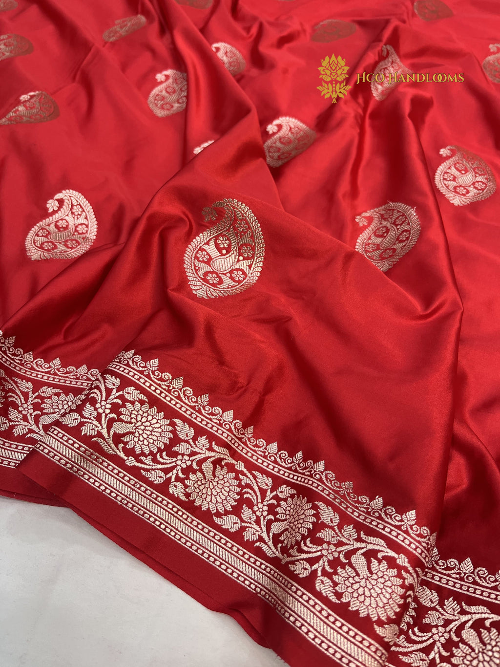 Red Premium Mashru Katan Silk Banarasi Saree - All Over Paisley Motifs