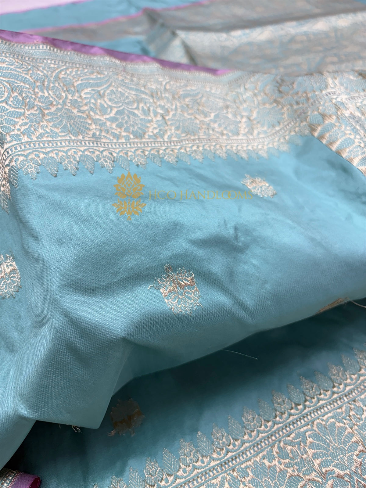 Regal Pure Katan Silk Handloom Banarasi Saree - All Over Kadhua Motifs