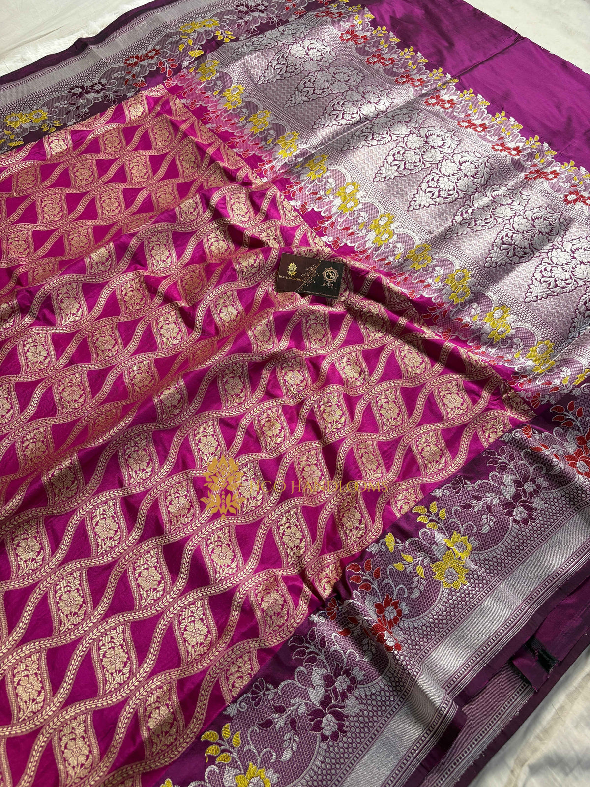 Pure Katan Silk Handloom Banarasi Saree - All Over Jangla