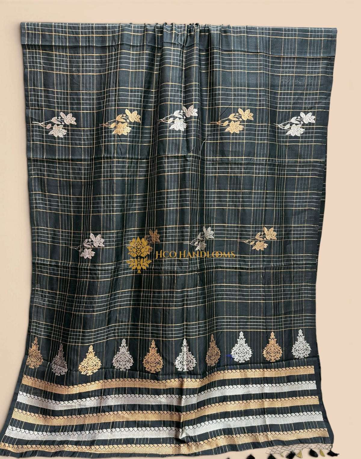 Pure Raw Mango Katan Silk Handloom Banarasi Saree - Kadhua motifs