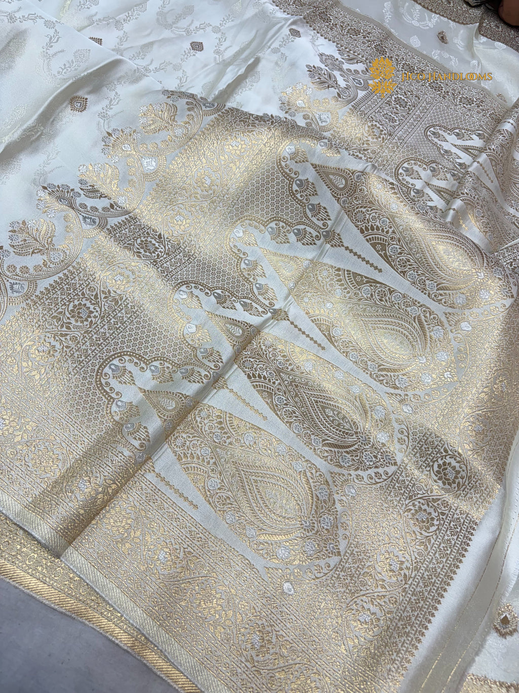 Pure Mashru Crepe Silk Banarasi Saree - All Over Motifs