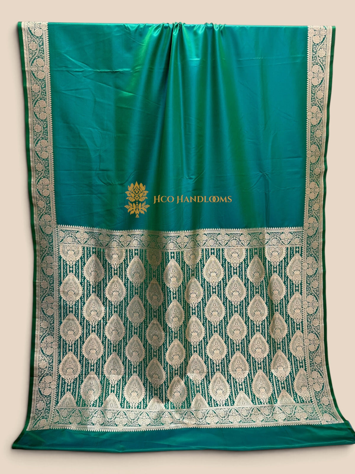 Dual Shade Green Premium Mashru Katan Satin Silk Banarasi Saree with Plain Body