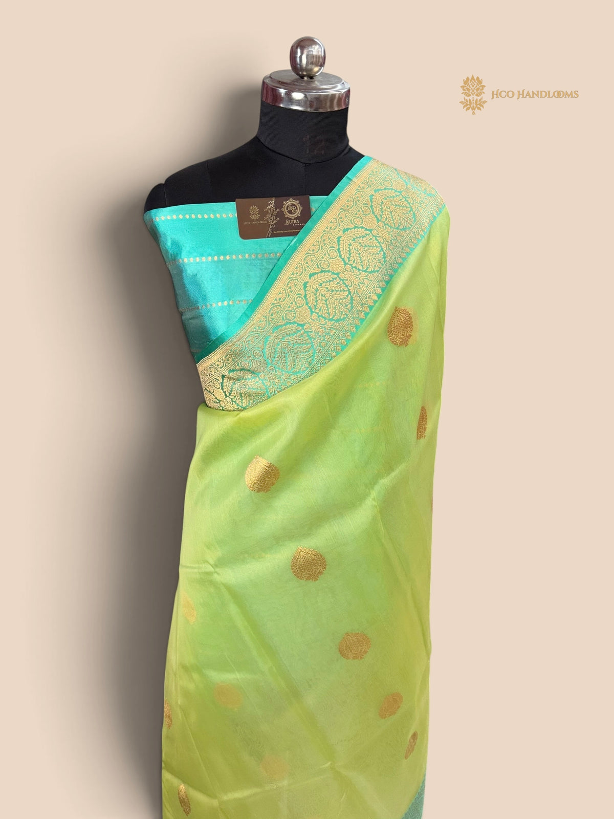 Contrast Pure Kora Silk Handloom Banarasi Saree - Kadhua Motifs