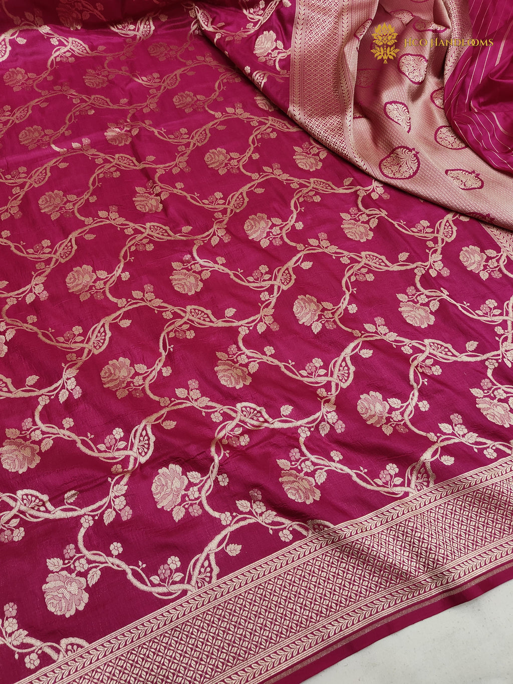 Regal Rani Pink Pure Katan Silk Handloom Banarasi Saree - All Over Floral Vines
