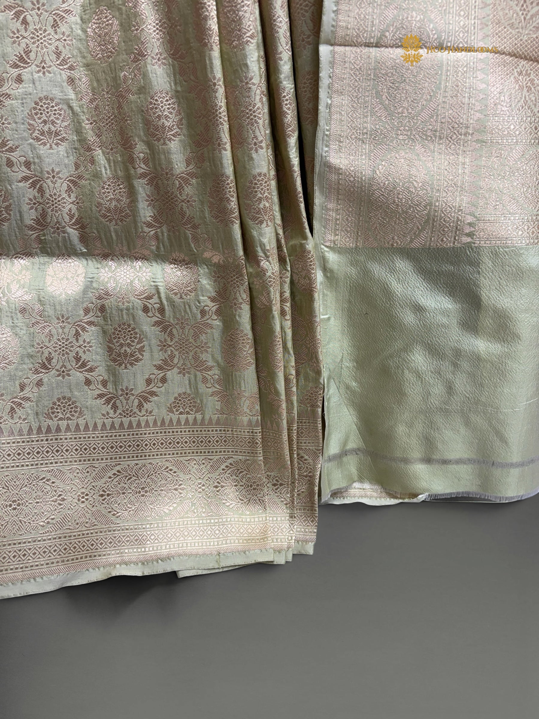 Regal Pure Katan Silk Handloom Banarasi Saree - All Over Jaal Work