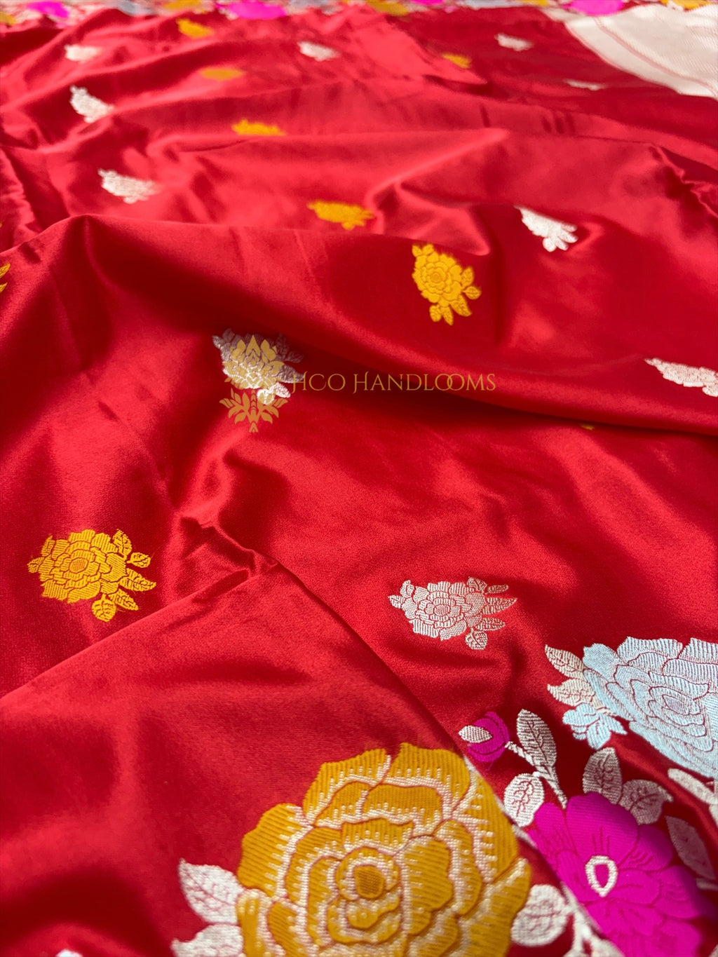 Premium Mashru Katan Silk Meenakari Floral Motifs Banarasi Saree