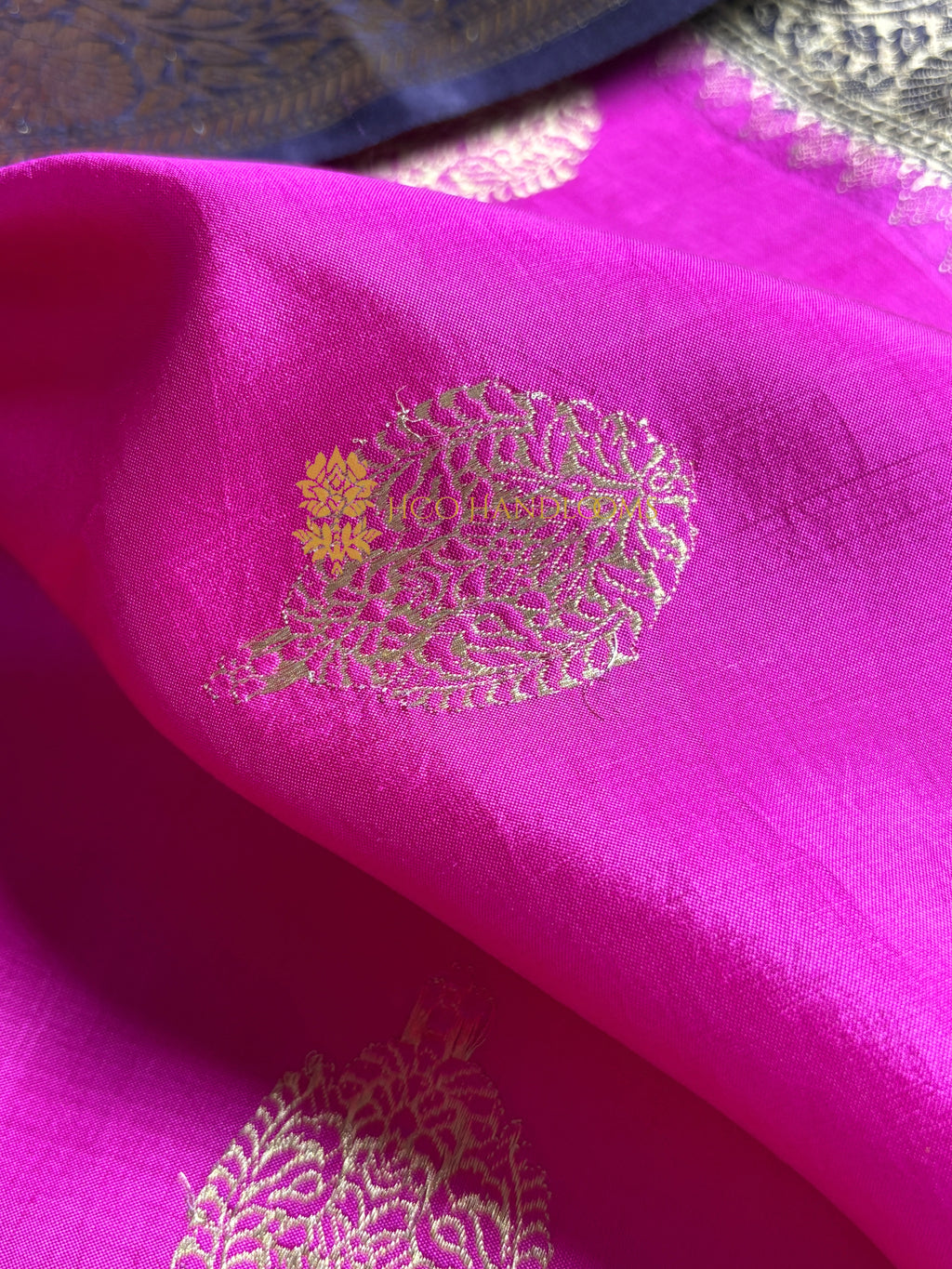 Pink Pure Mango Katan Silk Handloom Banarasi Saree - All Over Kadhua Motifs