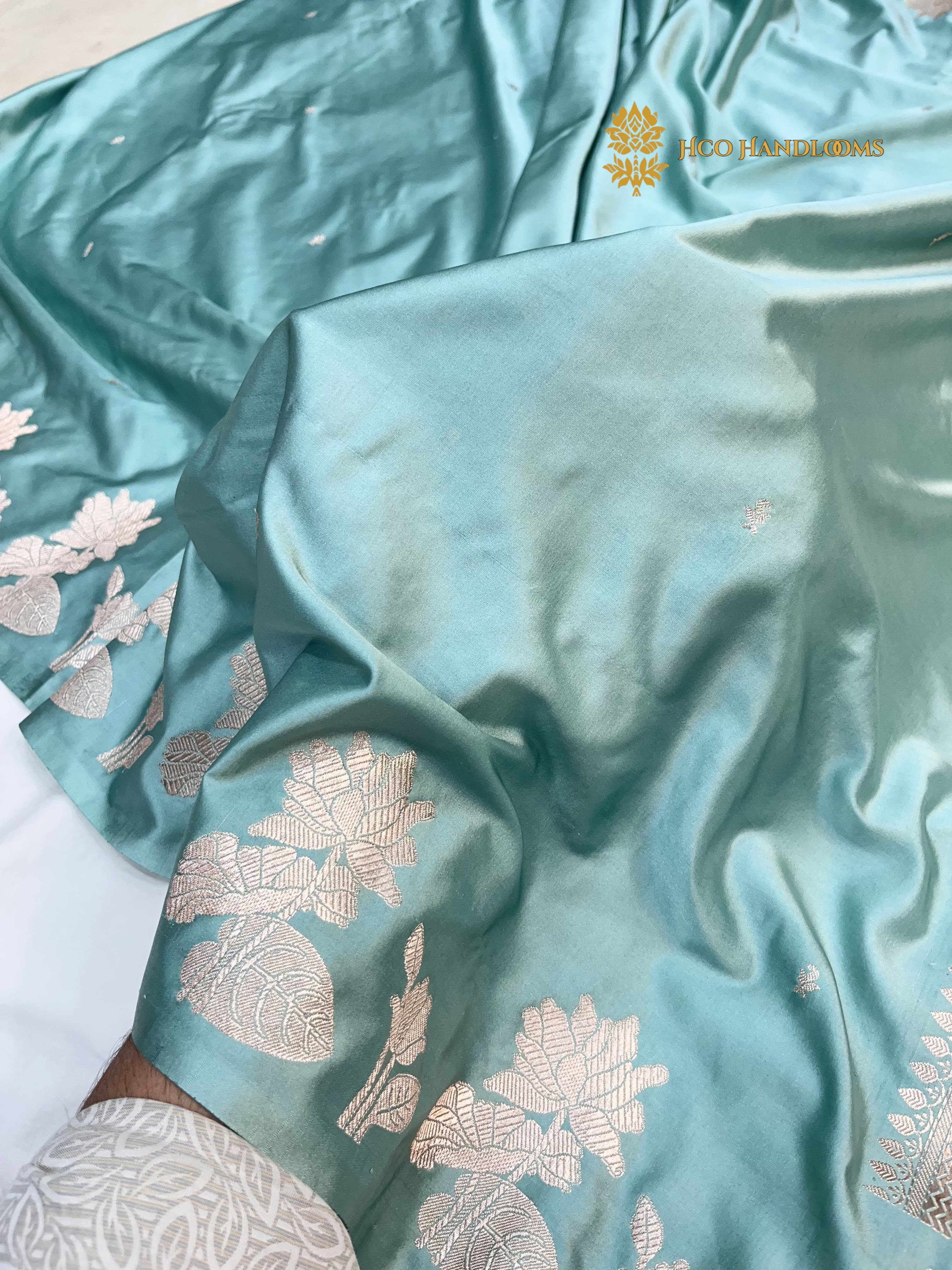 Light Blue Premium Mashru Katan Silk Banarasi Saree - All Over Smnall Motifs