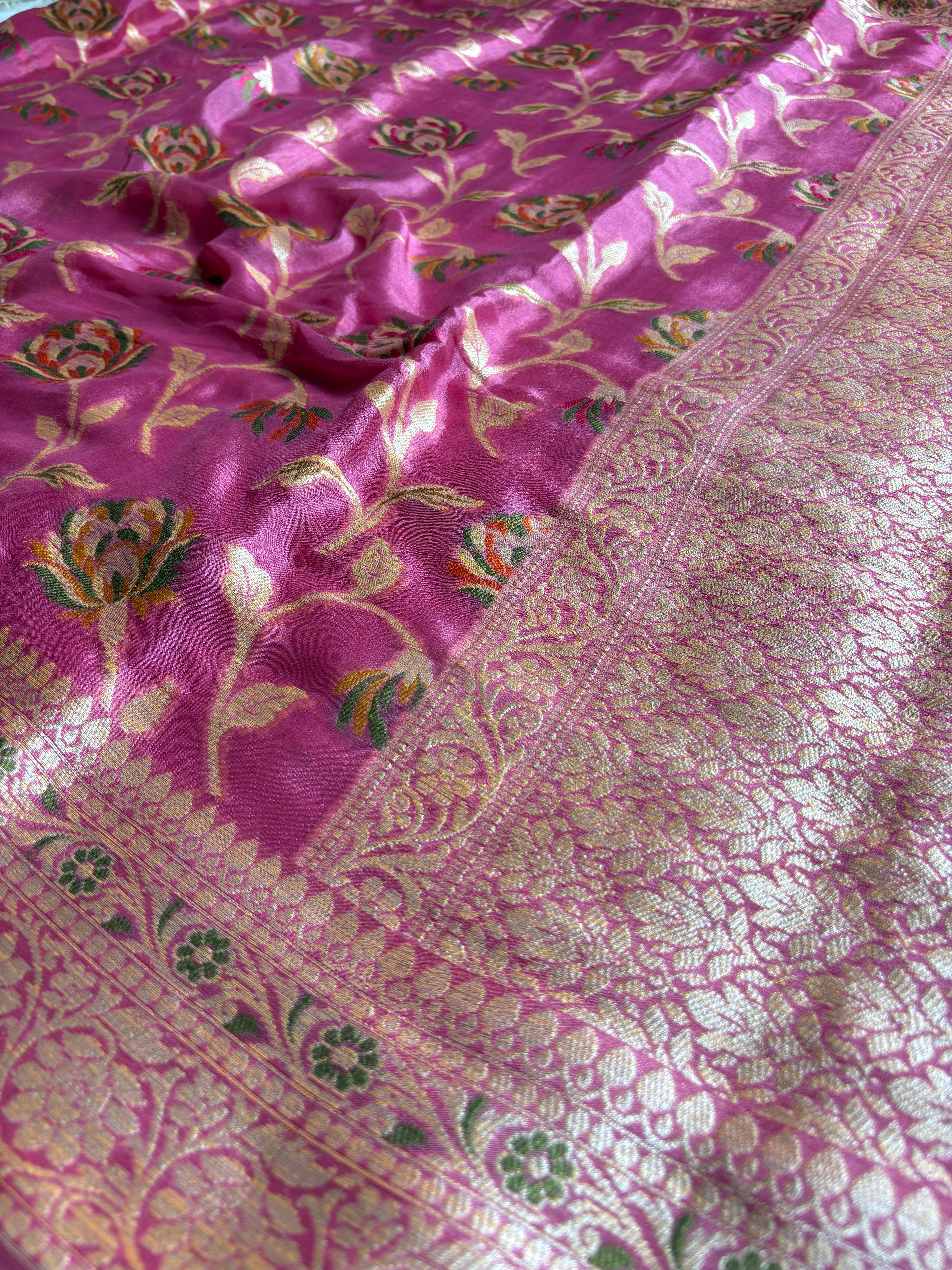 Pure Chiffon Silk Khaddi Banarasi Saree With Floral Vines Motifs