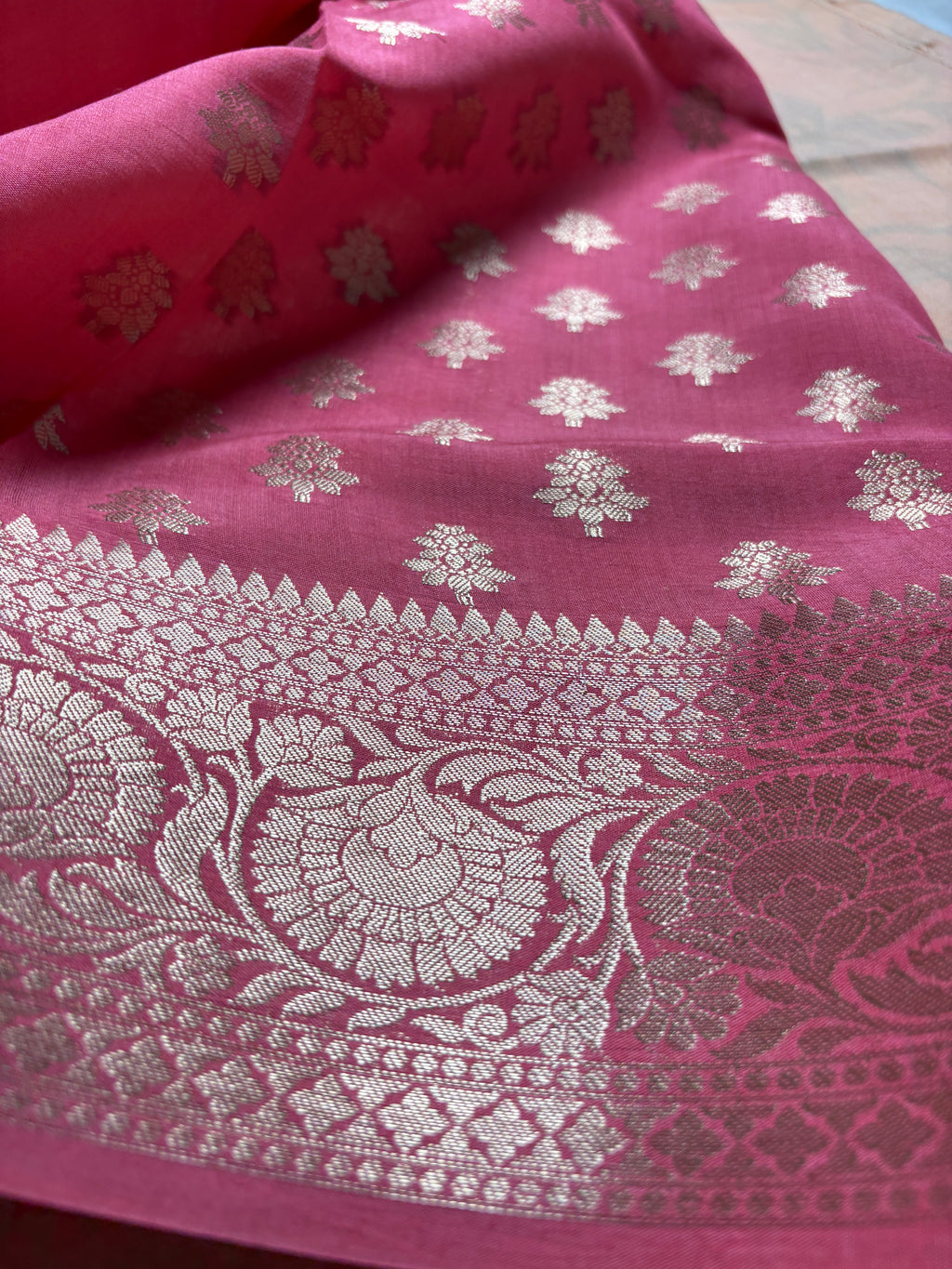 Pure Chiniya Silk Handloom Banarasi Saree With All Over Handpaint