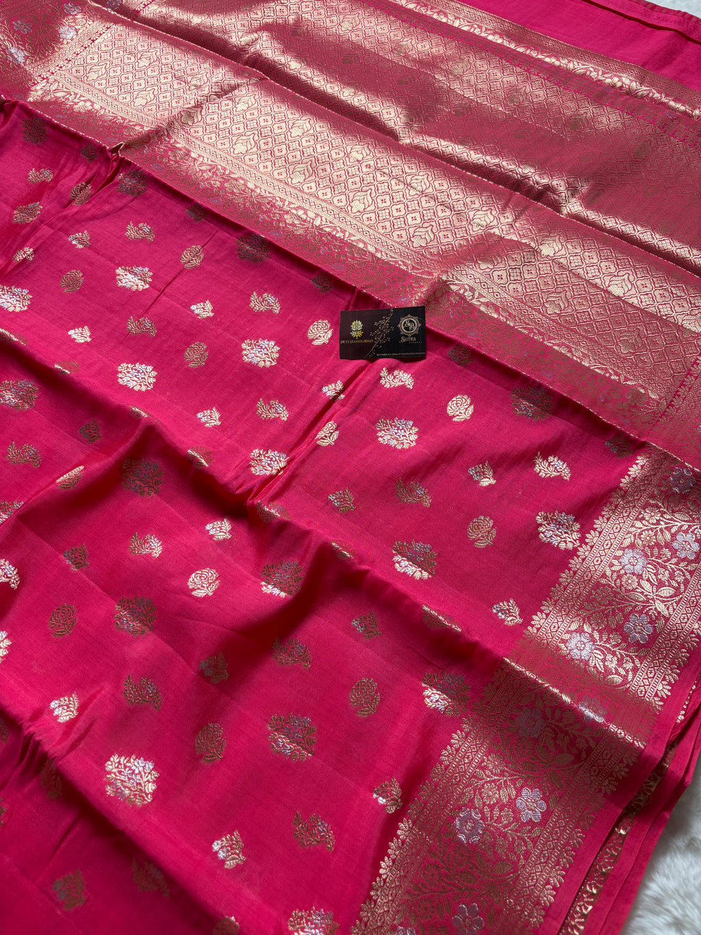 Pure Chiniya Silk Handloom Banarasi Saree With Floral Motifs