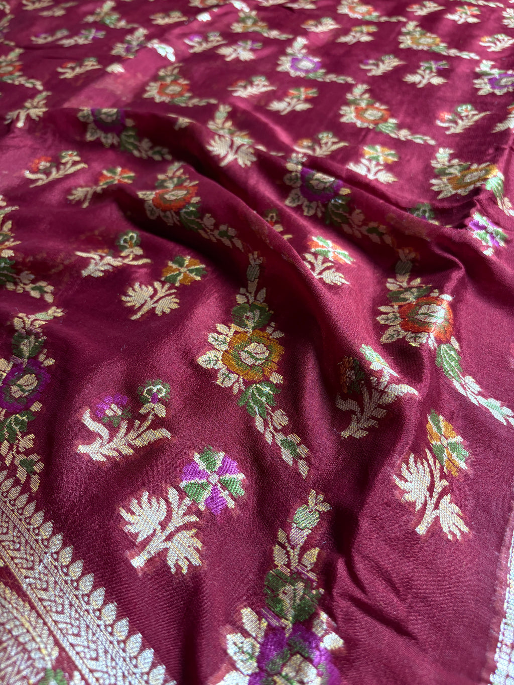 Pure Chiffon Silk Khaddi Banarasi Saree With Floral Motifs